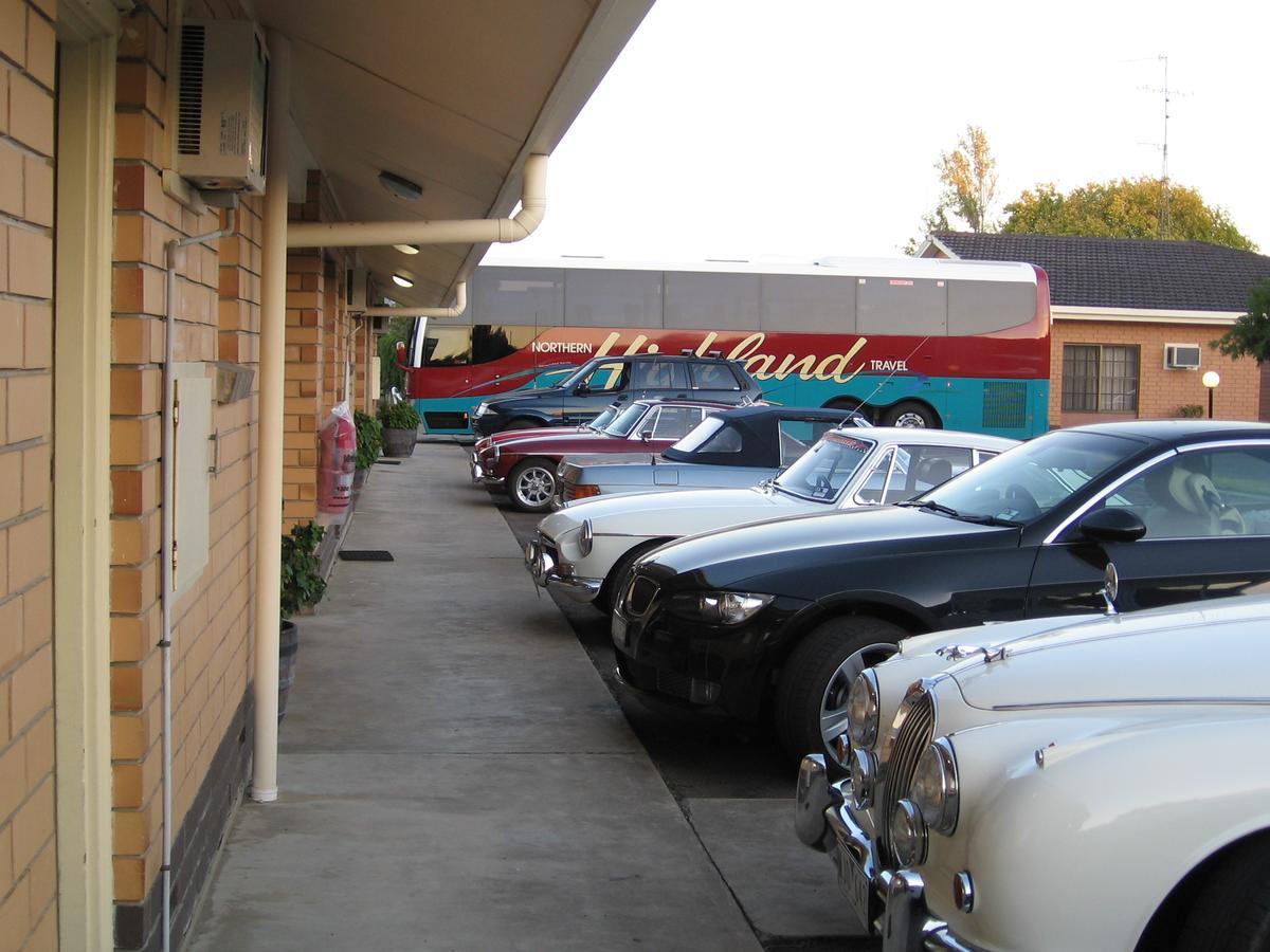 Bordertown Dukes Motorinn Exterior photo