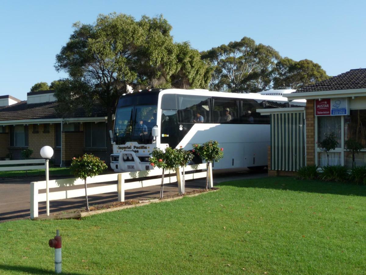 Bordertown Dukes Motorinn Exterior photo
